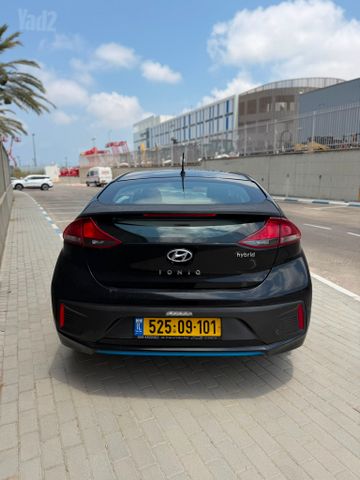 יונדאי איוניק