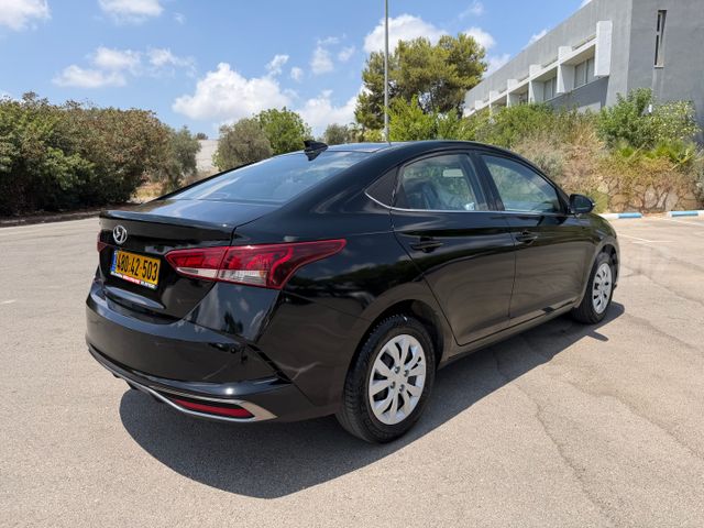 יונדאי אקסנט i25