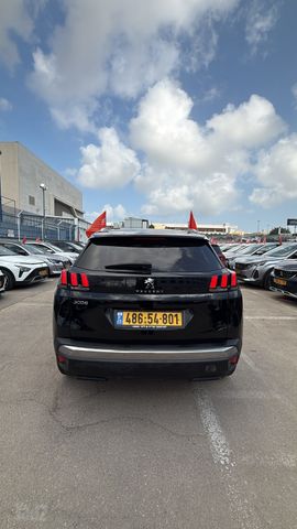 פיג'ו 3008