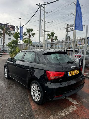 אאודי A1