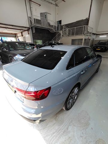 אאודי A4