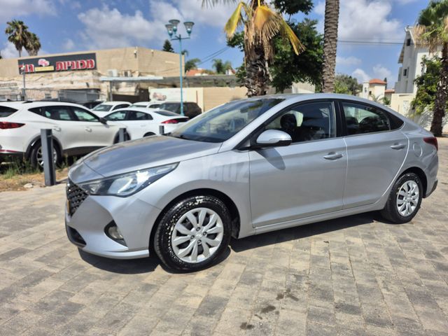 יונדאי אקסנט i25