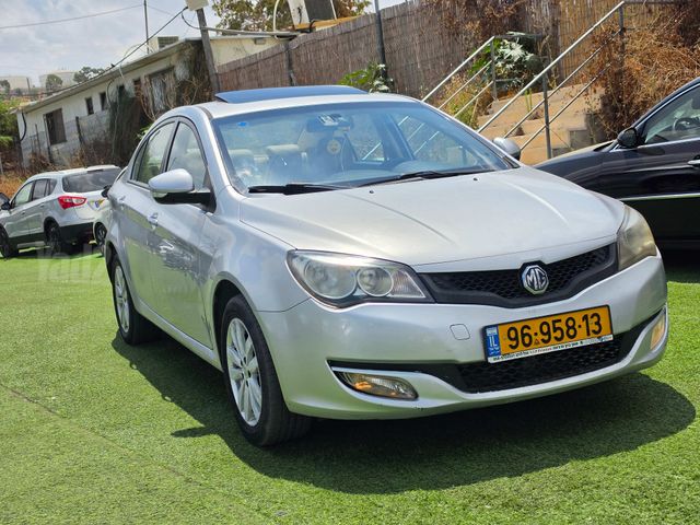 אם ג'י 350