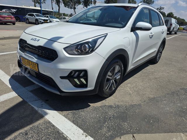 קיה נירו