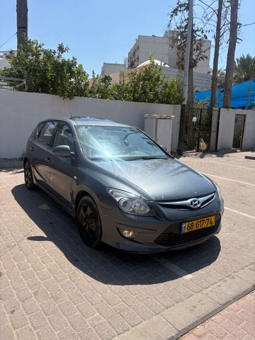 יונדאי i30