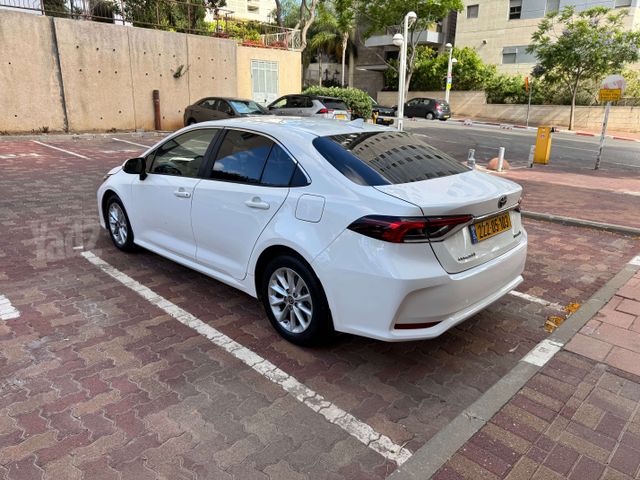 טויוטה קורולה