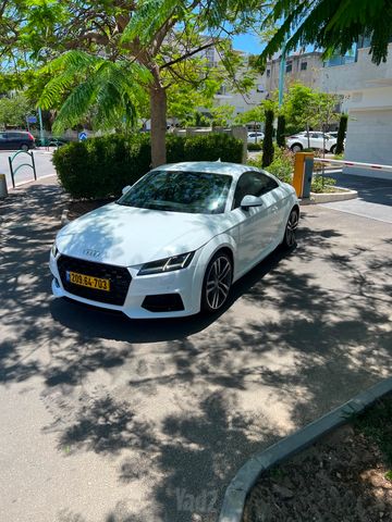 אאודי TT