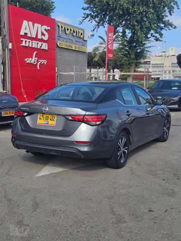 ניסאן סנטרה