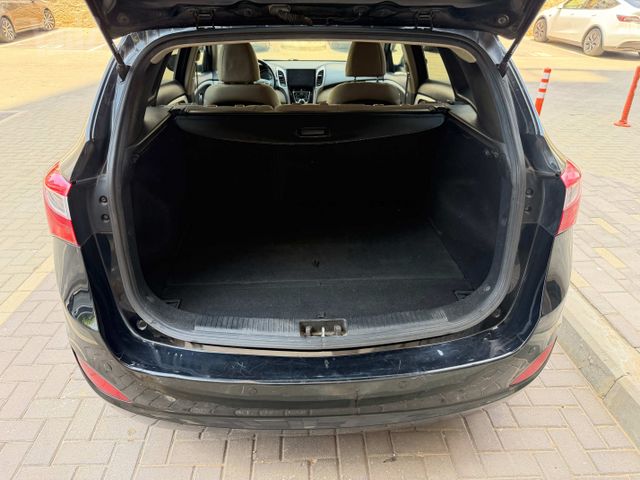 יונדאי i30