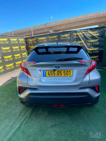 טויוטה C-HR