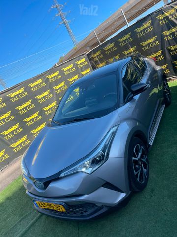 מודעת רכב טויוטה C-HR