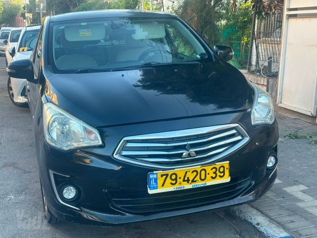 מיצובישי אטראז'