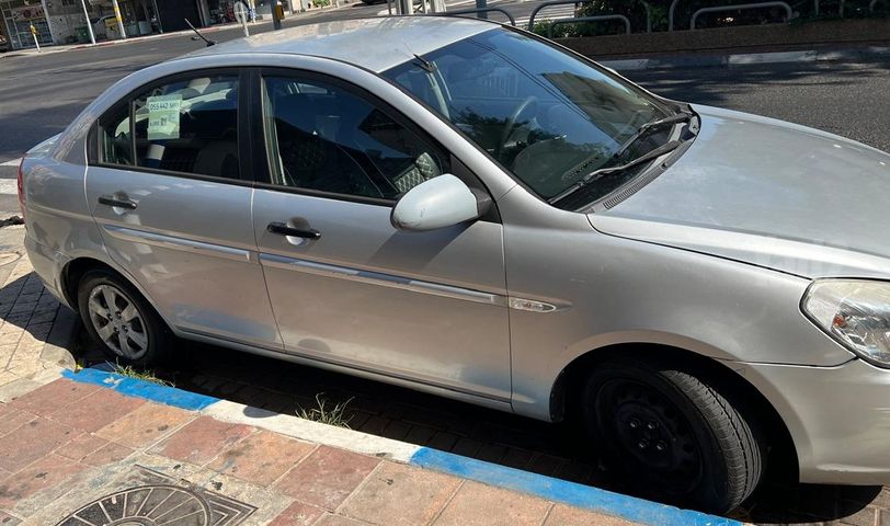 יונדאי אקסנט i25