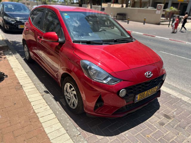 יונדאי i10