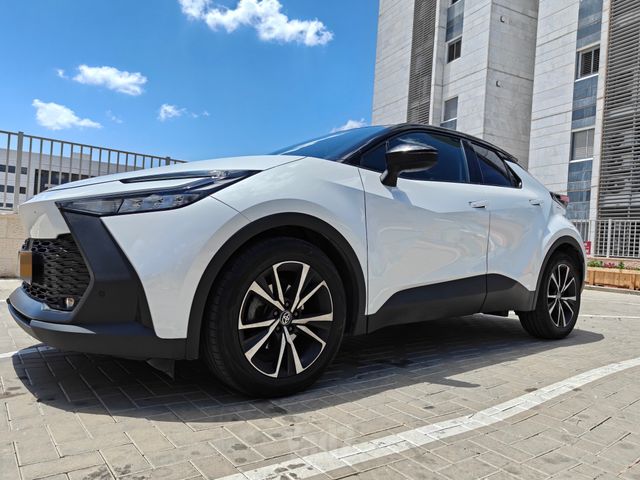 טויוטה C-HR