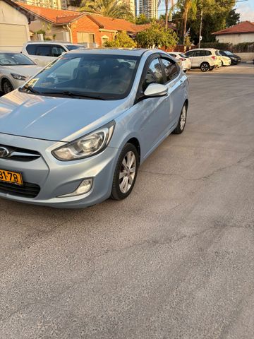 יונדאי אקסנט i25