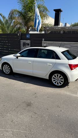 אאודי A1