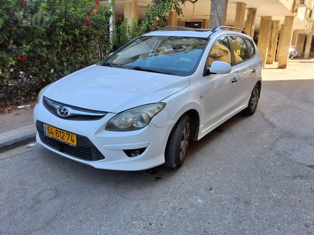 יונדאי i30