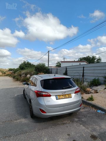 יונדאי i30