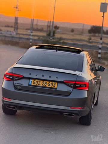 סופרב 4X4 Sport Line אוט׳ בנזין סדאן 4 דל 2.0 (280 כ״ס)