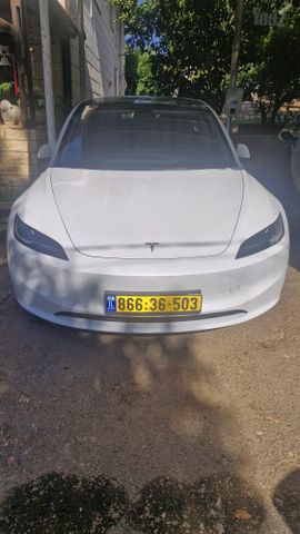 מודעת רכב טסלה מודל 3