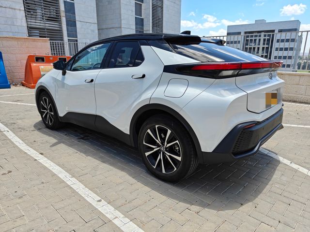טויוטה C-HR