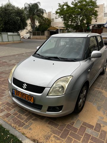 סוויפט GLX אוט׳ 1.5 (101 כ״ס)