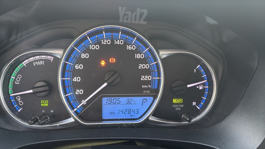 טויוטה יאריס