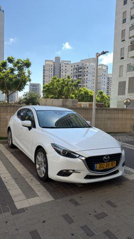 מאזדה 3