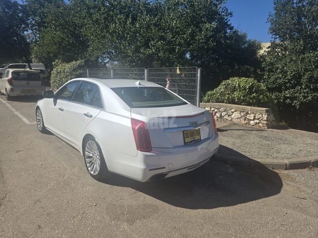 קאדילק CTS