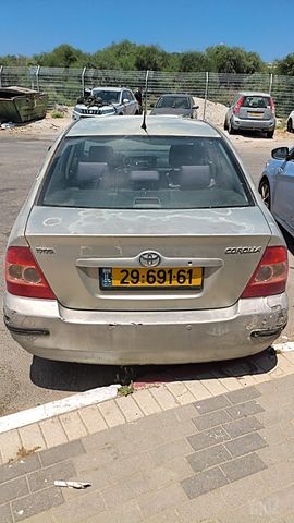 טויוטה קורולה