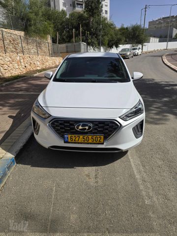 יונדאי איוניק