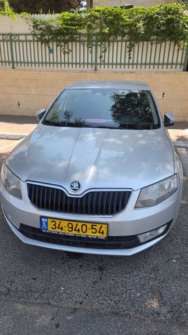 סקודה אוקטביה