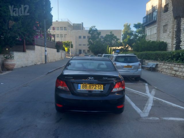 יונדאי אקסנט i25