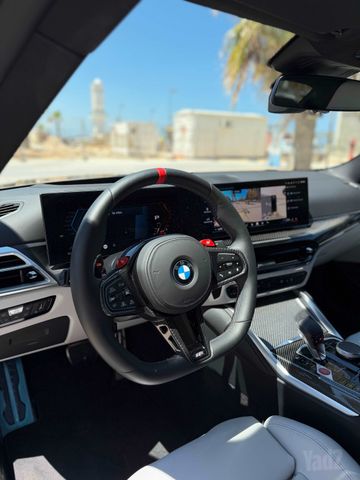 ב מ וו M4