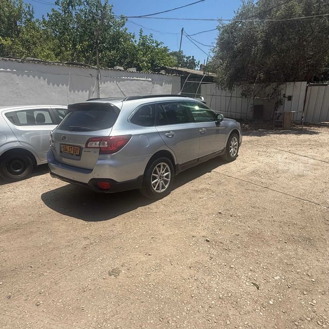 סובארו אאוטבק