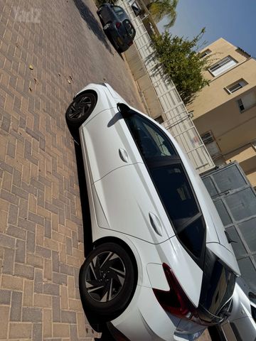 יונדאי i20