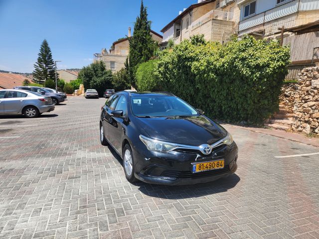 טויוטה אוריס