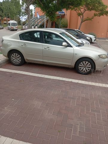 מאזדה 3