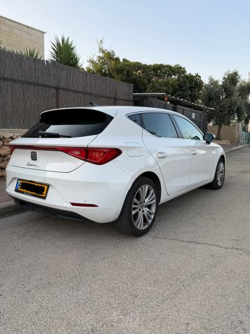 סיאט לאון