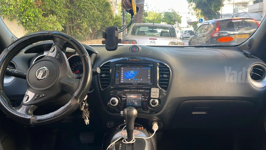 ניסאן ג'וק