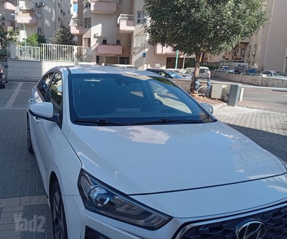 יונדאי איוניק
