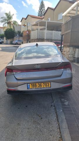 יונדאי אלנטרה