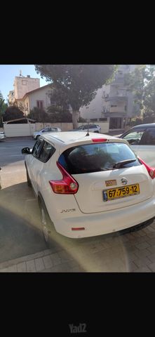 ניסאן ג'וק