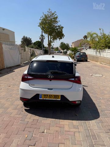 יונדאי i20
