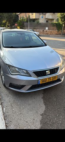 מודעת רכב סיאט לאון