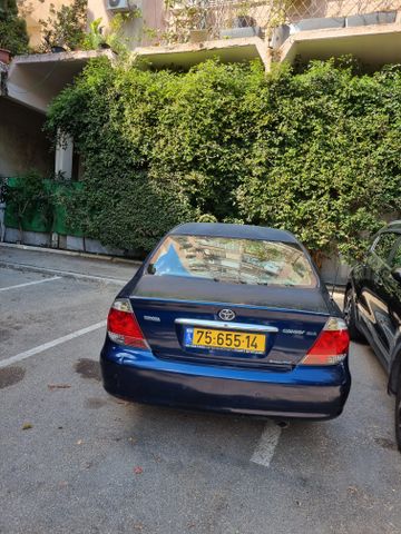 מודעת רכב טויוטה קאמרי