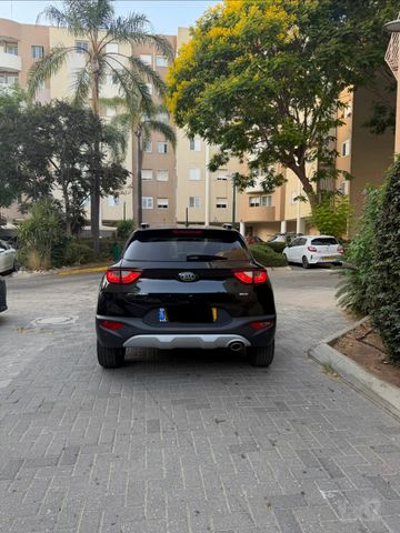 קיה סטוניק