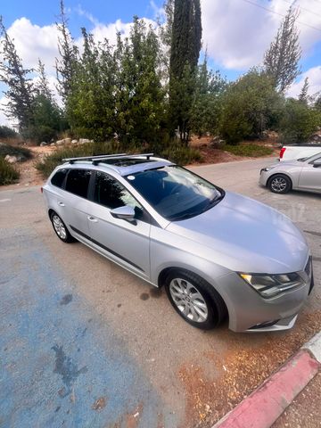 מודעת רכב סיאט לאון