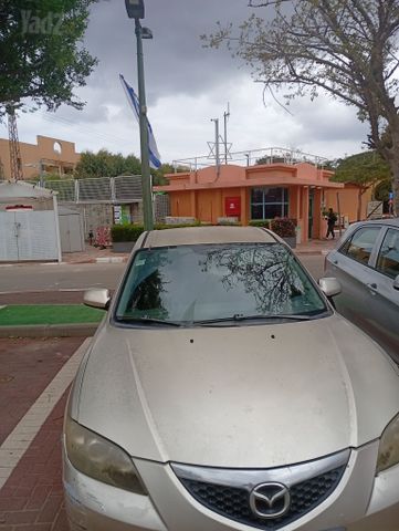 מאזדה 3
